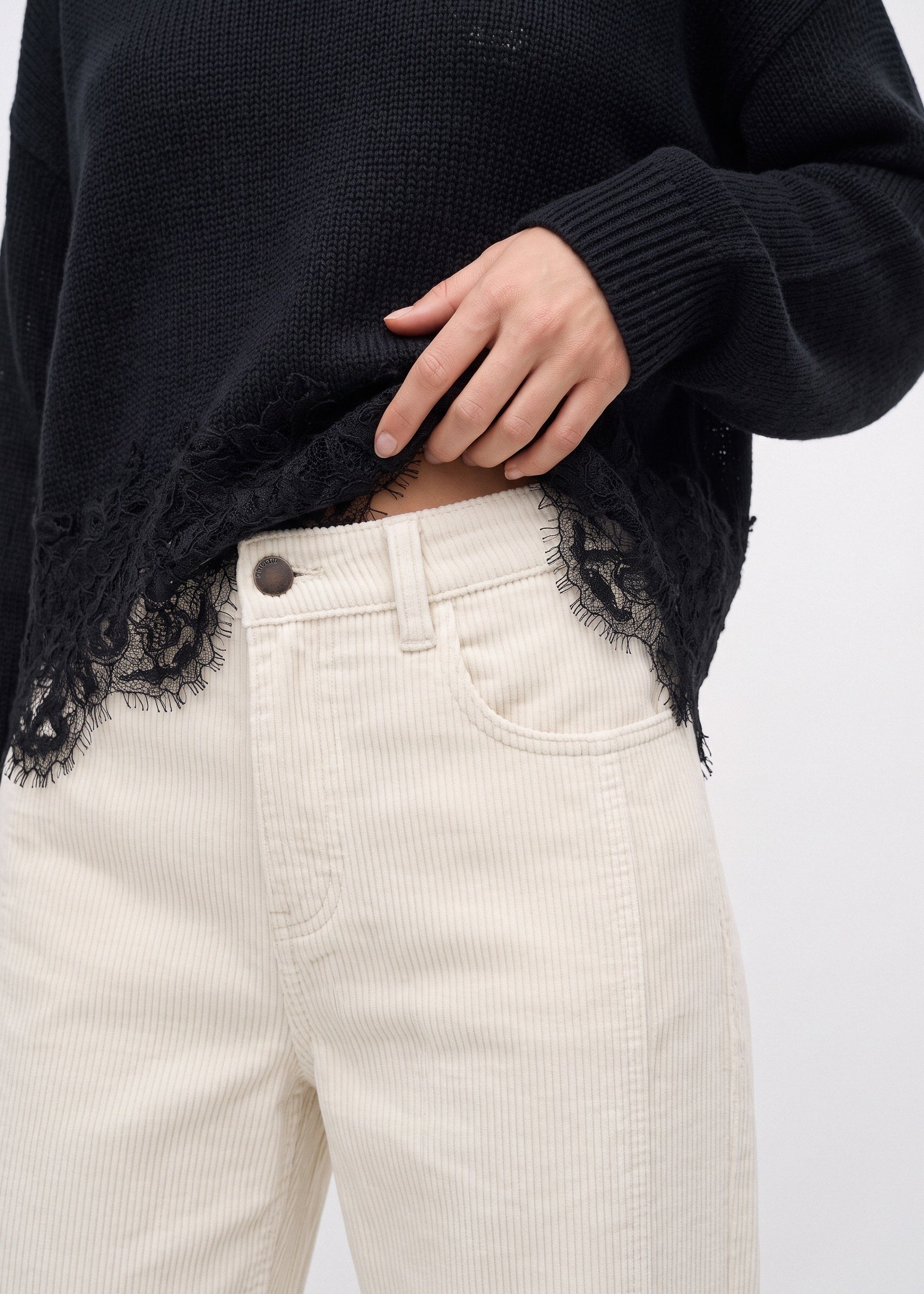 White corduroy pants, waistband and ribbed fabric detail