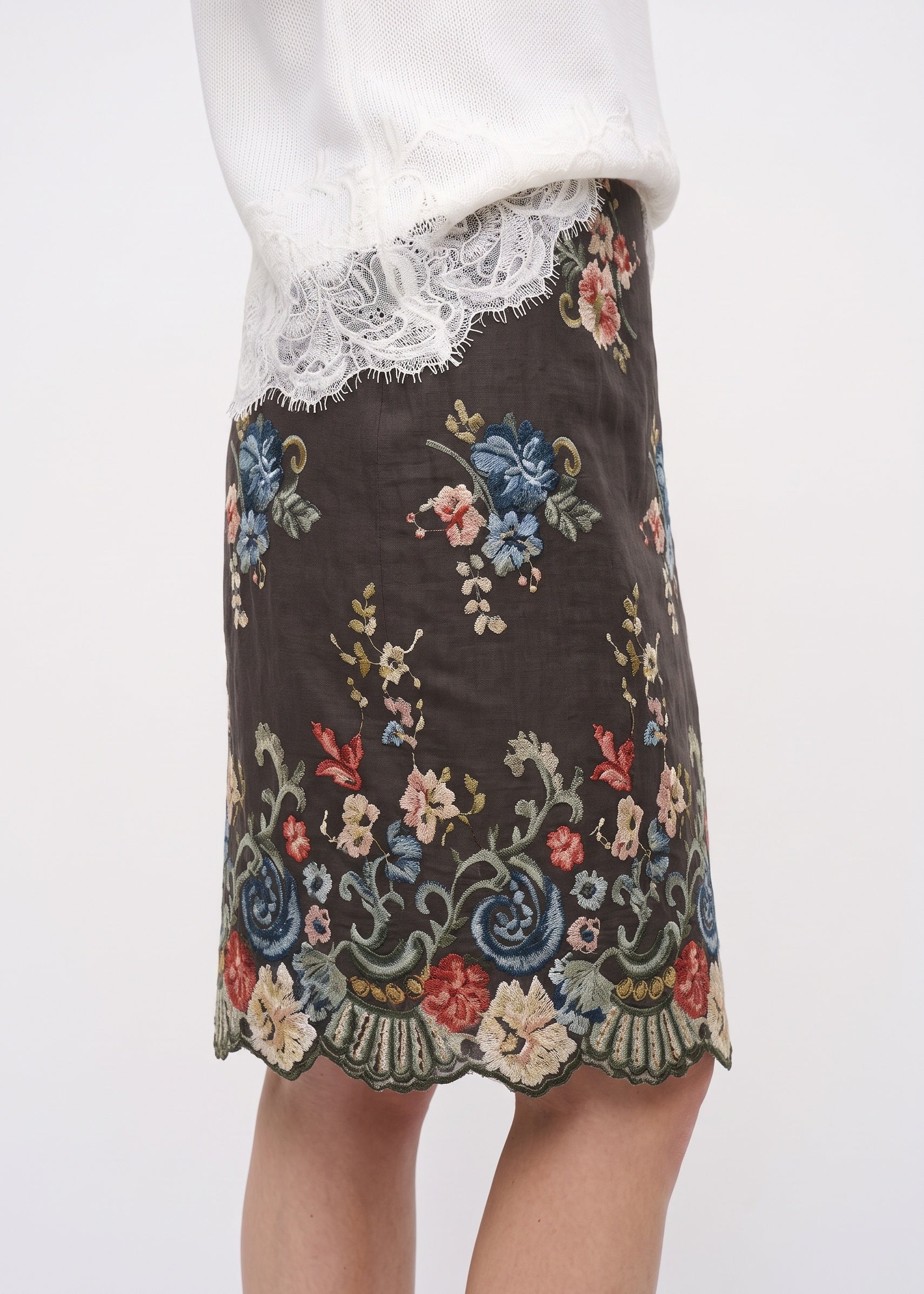 Brown floral pencil skirt, side detail